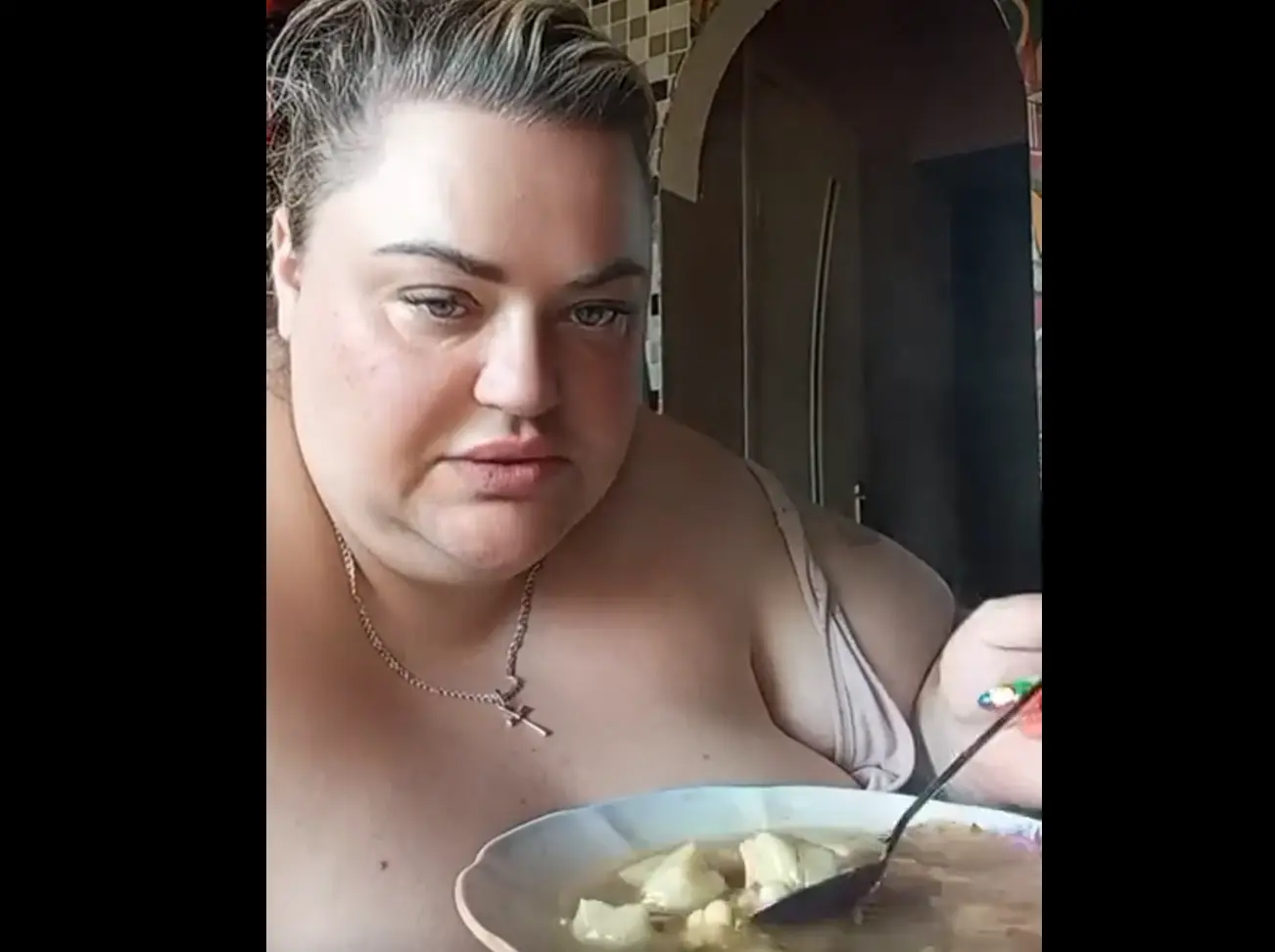 Мучное убрала
