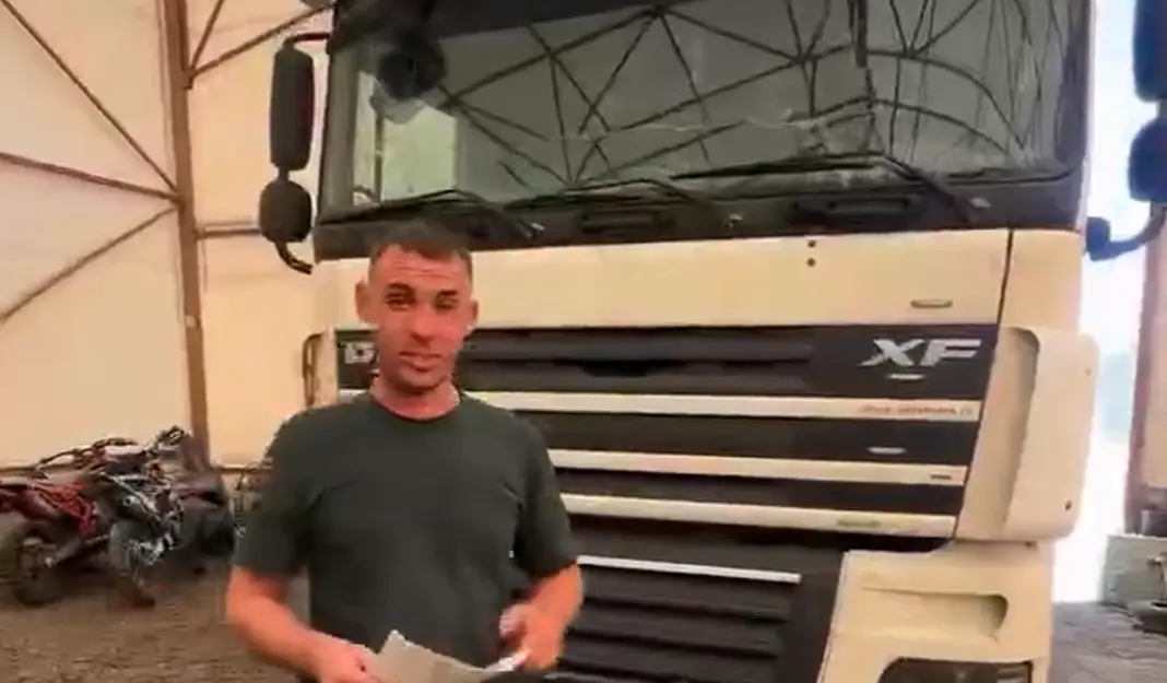 Дальнобойщик показал, сколько чистыми заработал за два рейса в Крым
